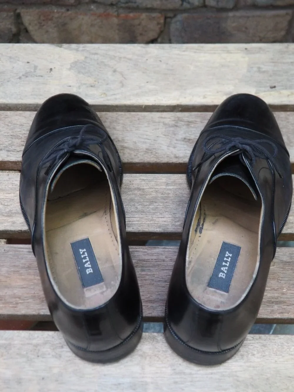 vintage Bally Delfio black leather cap toe oxfords UK 8 US 9 made in Italy